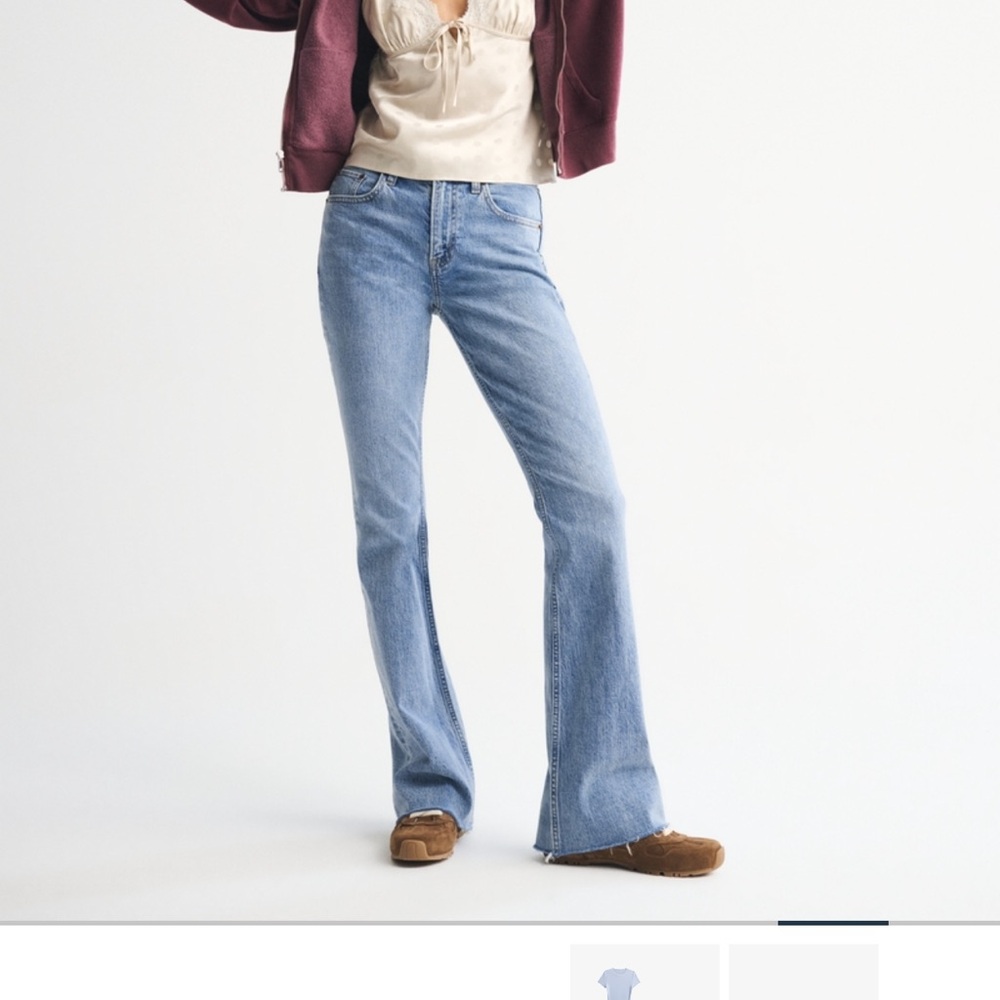 Abercrombie & Fitch bootcut Jeans size 24 Light Frame Hem—SOLD OUT! $5 shipping!